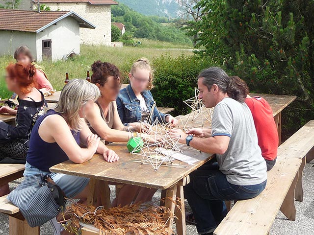 Gianluca Figus et son atelier de constructions avec des matériaux naturels