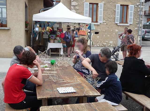 Atelier de constructions avec des matériaux naturels de Gianluca Figus